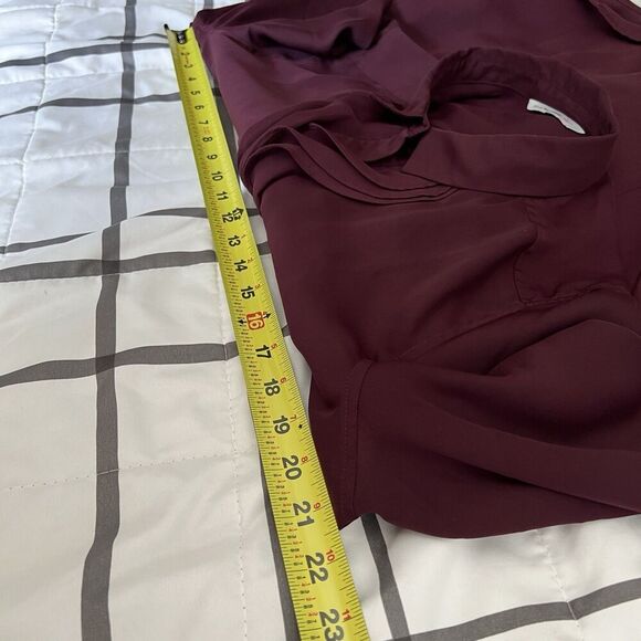 Isaac Mizrahi Top Womens Size Medium Ruffle Button Front Blouse Office Coquette - Picture 4 of 7